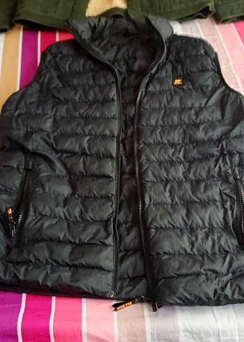 Siyah Fermuarlı Erkek Yelek - Görsel 4