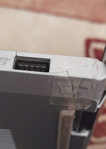 Gri Lenovo Dizüstü Bilgisayar - Görsel 4