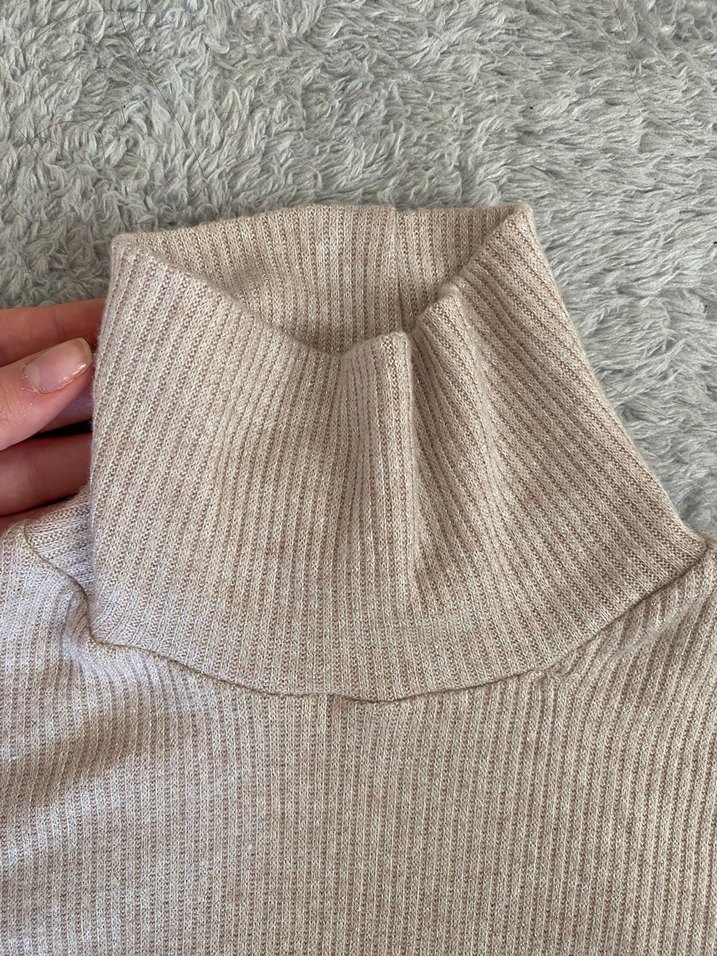 Bej Boğazlı Fitilli Triko Crop Hafif Simli - Görsel 5