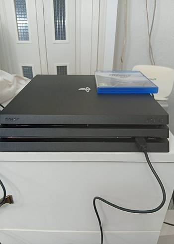 PlayStation 4 pro Konsol ve Kontrolörler ve oyun - Görsel 3