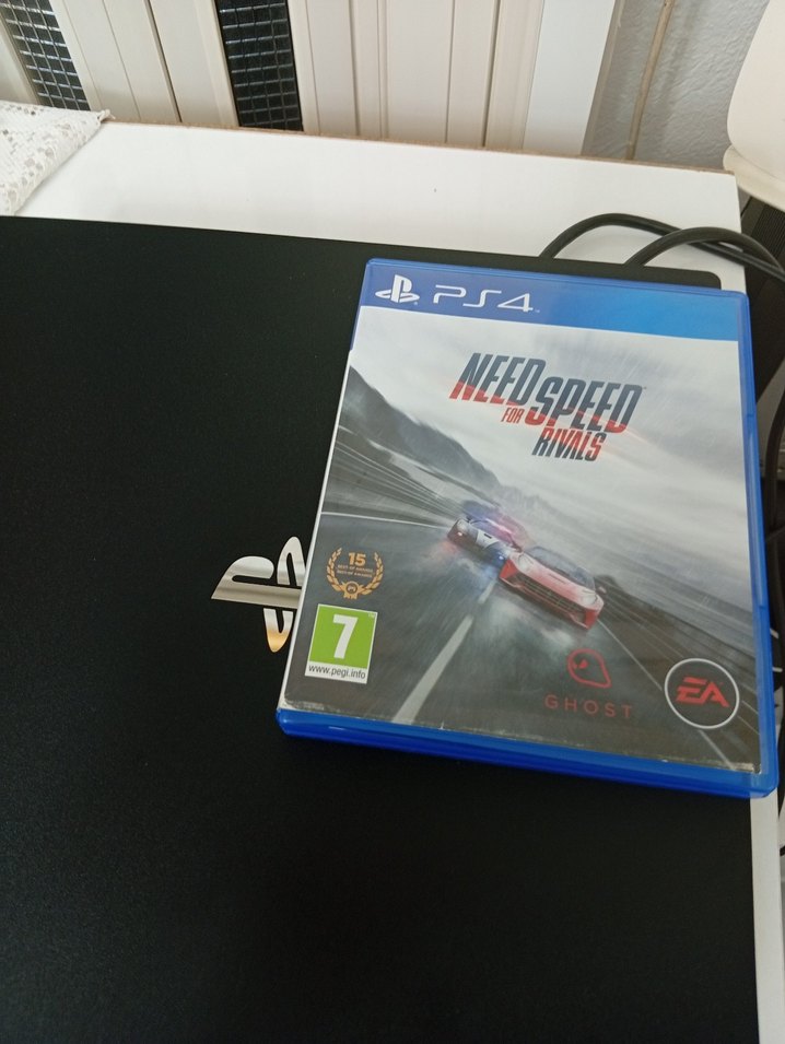 PlayStation 4 pro Konsol ve Kontrolörler ve oyun - Görsel 5