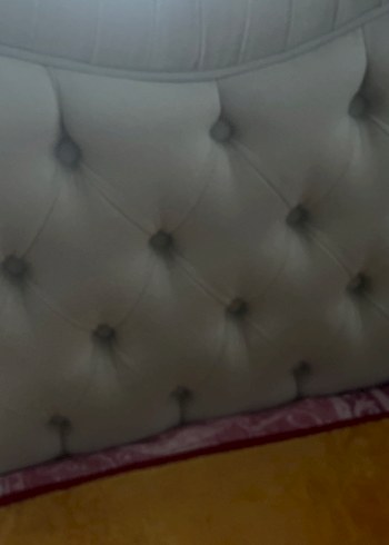 Nakışlı Beyaz ve Gri Yatak başlığı - Görsel 9