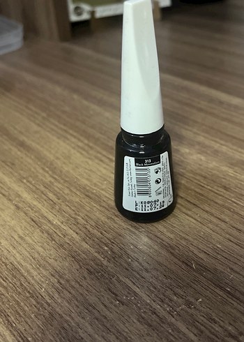 Flormar Siyah Oje - Görsel 2