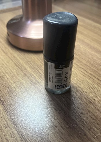 Flormar Parlak Siyah Oje - Görsel 2