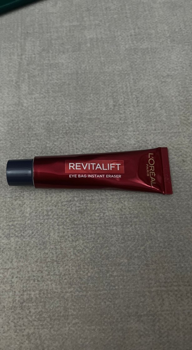 L'Oréal Revitalift Koyu Kırmızı Göz Kremi - Görsel 2