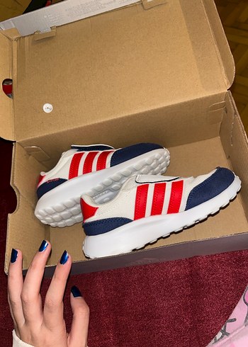 Erkek Çocuk Beyaz Adidas Spor Ayakkabı - Görsel 3