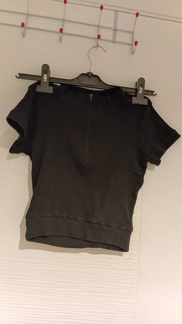 Fermuarlı Siyah Crop - Görsel 2