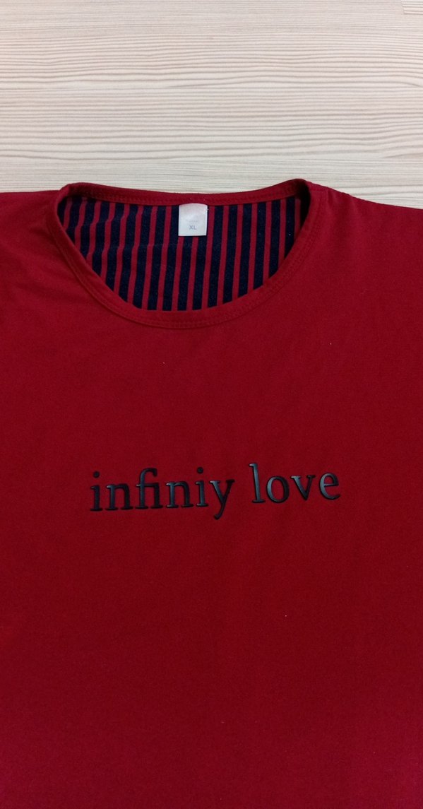 Kırmızı Baskılı Kadın Tişörtü - Görsel 2