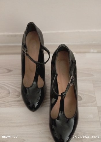 Tokalı Siyah Rugan Stiletto - Görsel 2