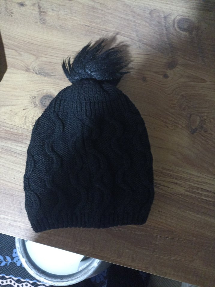 Kadın Siyah Örgü Ponponlu Bere - Görsel 2