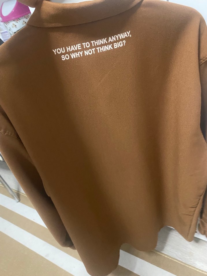 Düğmeli Kahverengi Gömlek - Görsel 3