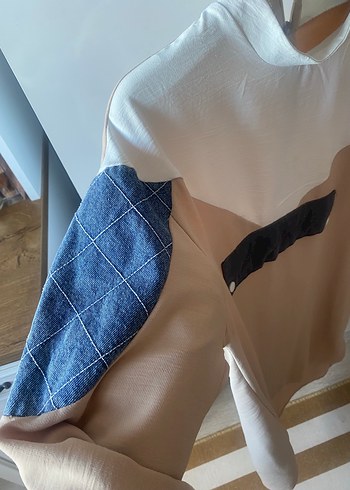 Bej Uzun Kollu Düğmeli Kadın Tunik - Görsel 2