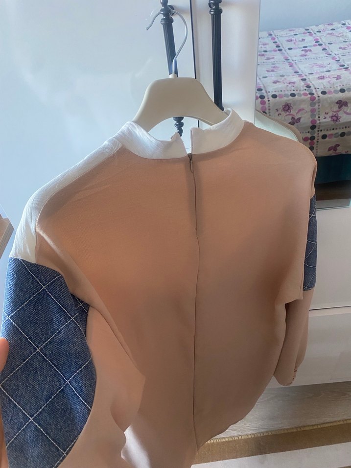 Bej Uzun Kollu Düğmeli Kadın Tunik - Görsel 3