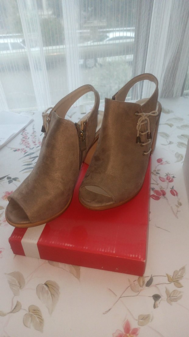 Bej Süet Topuklu Kadın Ayakkabı - Görsel 3