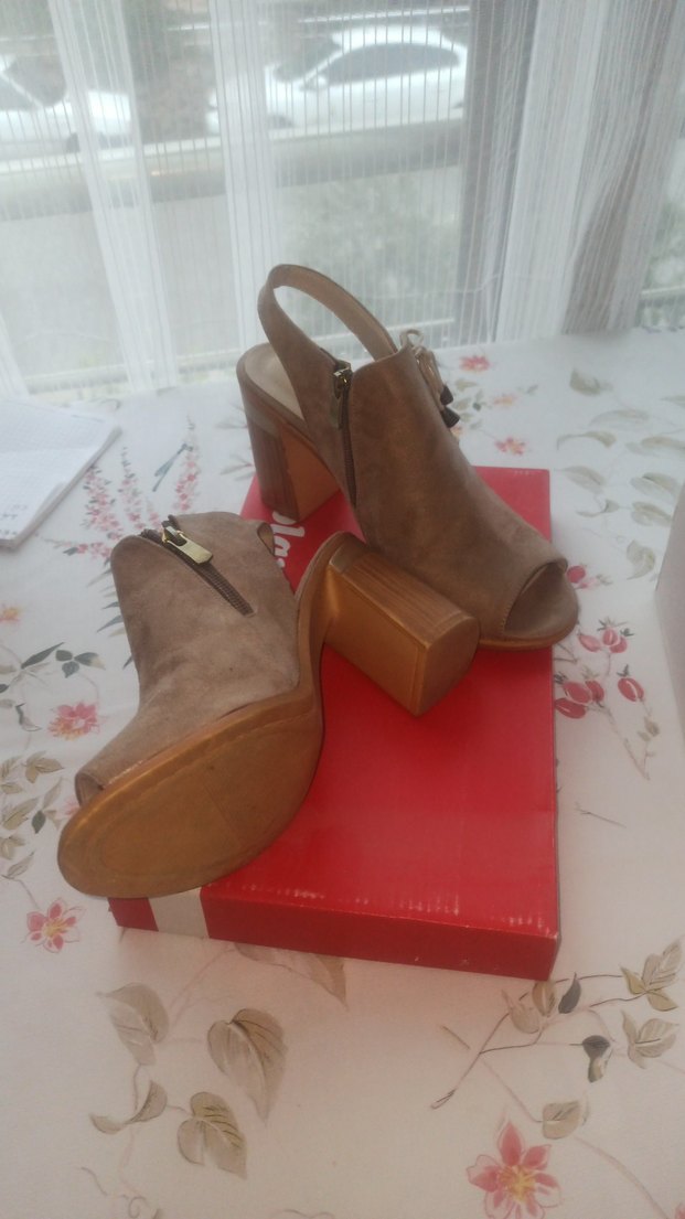 Bej Süet Topuklu Kadın Ayakkabı - Görsel 2