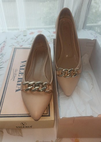 Bej Zincir Detaylı Kadın Topuklu Babet - Görsel 2