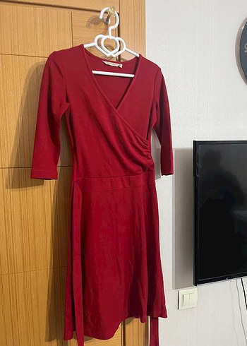 Kırmızı V Yaka Midi Triko Elbise - Görsel 3