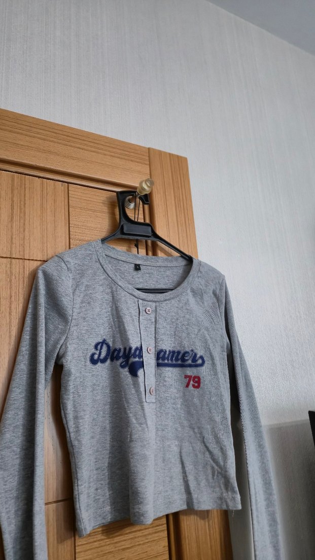 Düğmeli Gri Kadın CropBody - Görsel 4