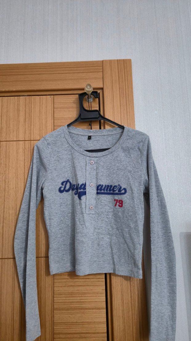 Düğmeli Gri Kadın CropBody - Görsel 5