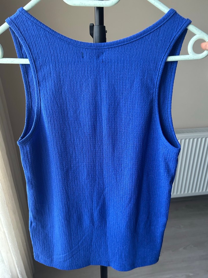 Mavi Kadın Kolsuz Sade Atlet - Görsel 3