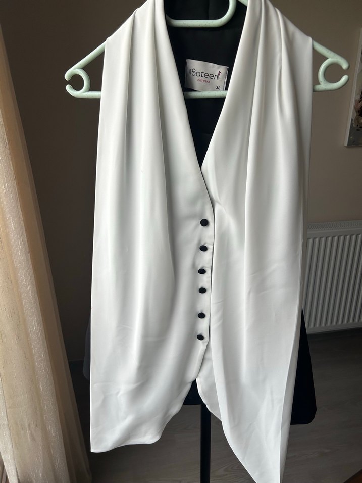 Drapeli Beyaz Kadın Yelek - Görsel 4