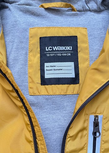 Sarı Kapüşonlu Erkek Çocuk Yağmurluk - Görsel 2
