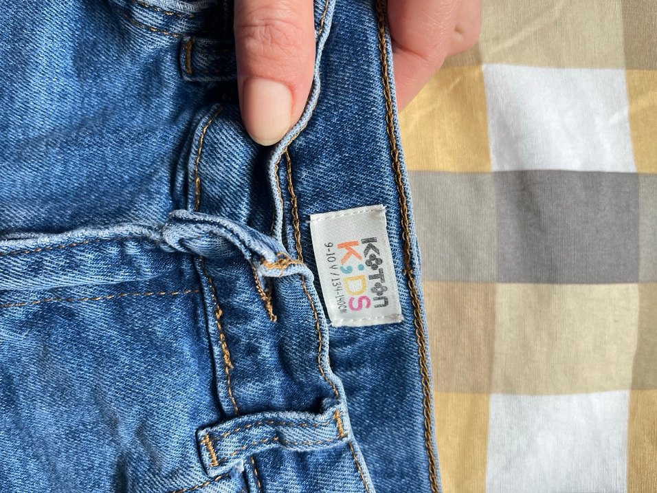 Renkli bağcık görünümlü nakışlı Kız Denim Şort - Görsel 3
