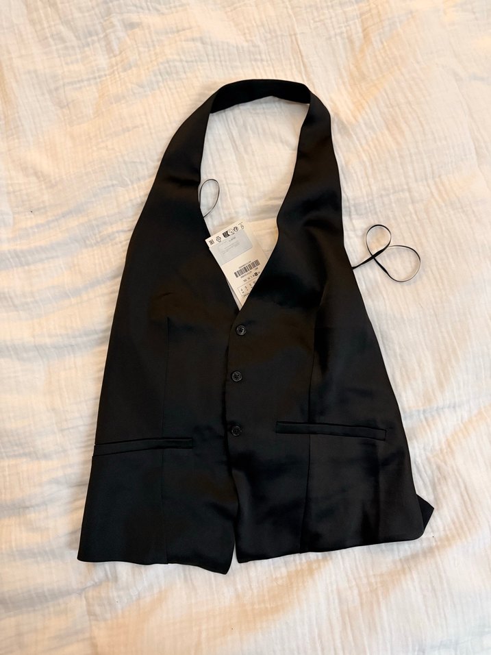 ZARA SIRTI AÇIK SATEN YELEK BLUZ - Görsel 4