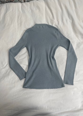 Soluk Mavi bele oturan vücudu saran kazak - Görsel 3