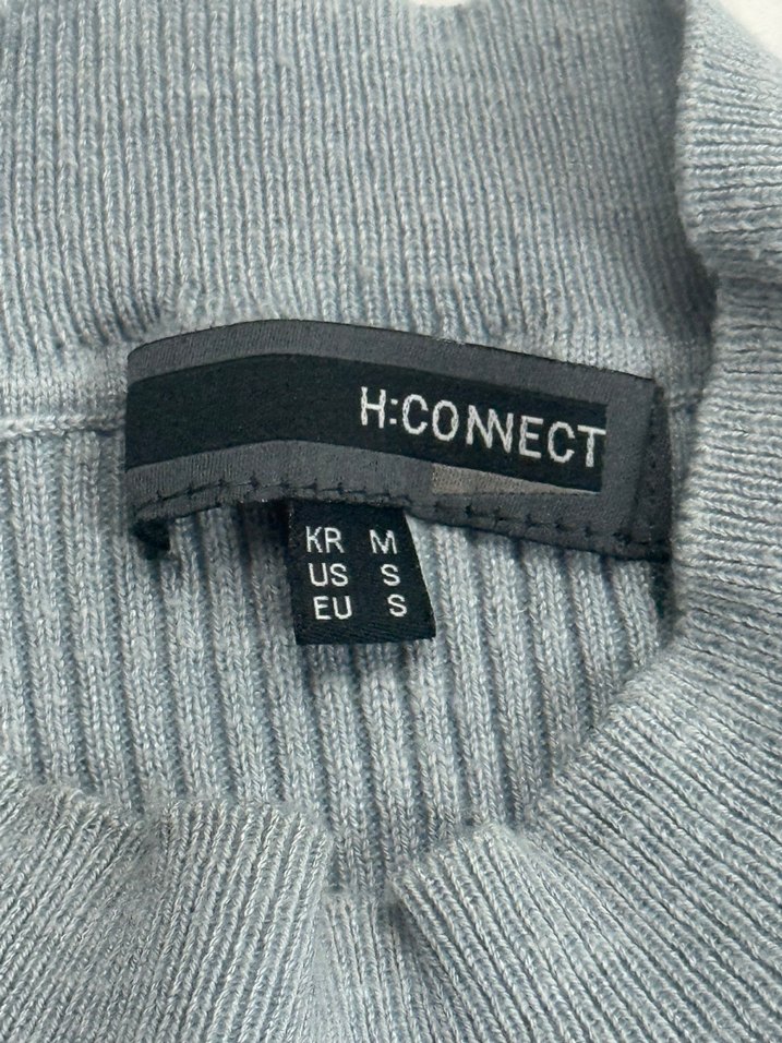 Soluk Mavi bele oturan vücudu saran kazak - Görsel 4