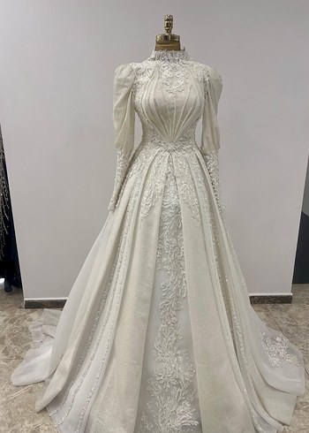 Uzun Kollu Yüksek Yakalı Beyaz Prenses Gelinlik - Görsel 4