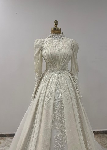 Uzun Kollu Yüksek Yakalı Beyaz Prenses Gelinlik - Görsel 3