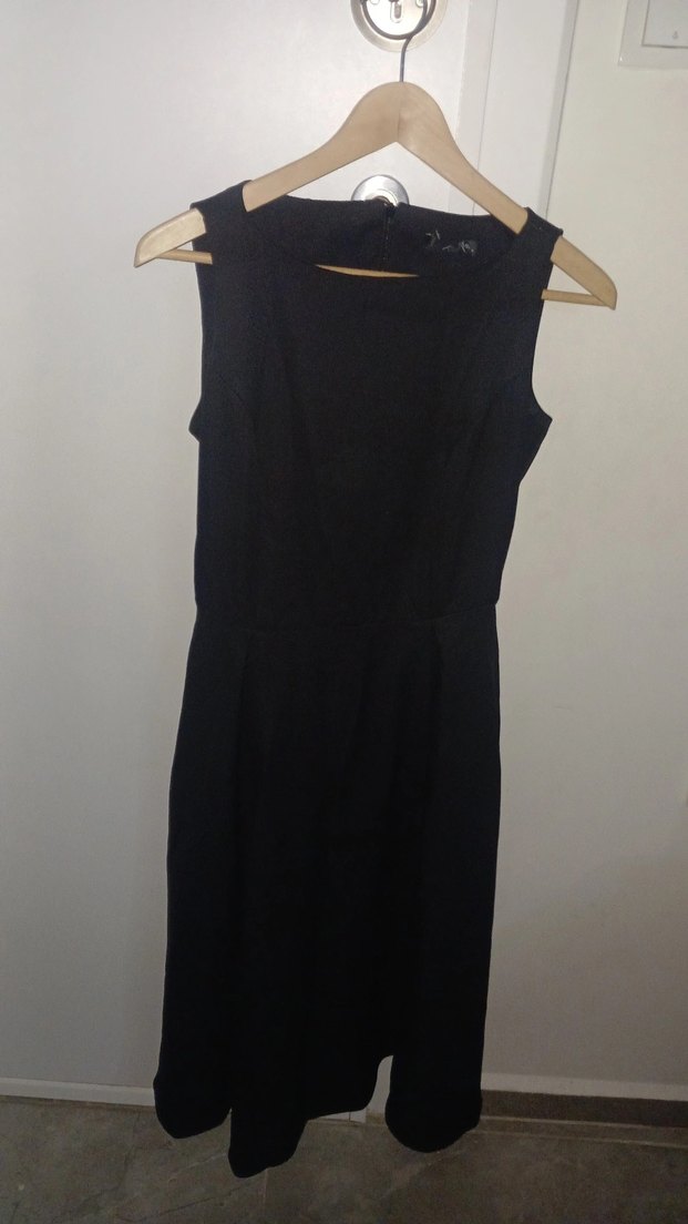 Siyah V Yaka Uzun Kolsuz Ofis Elbisesi - Görsel 2