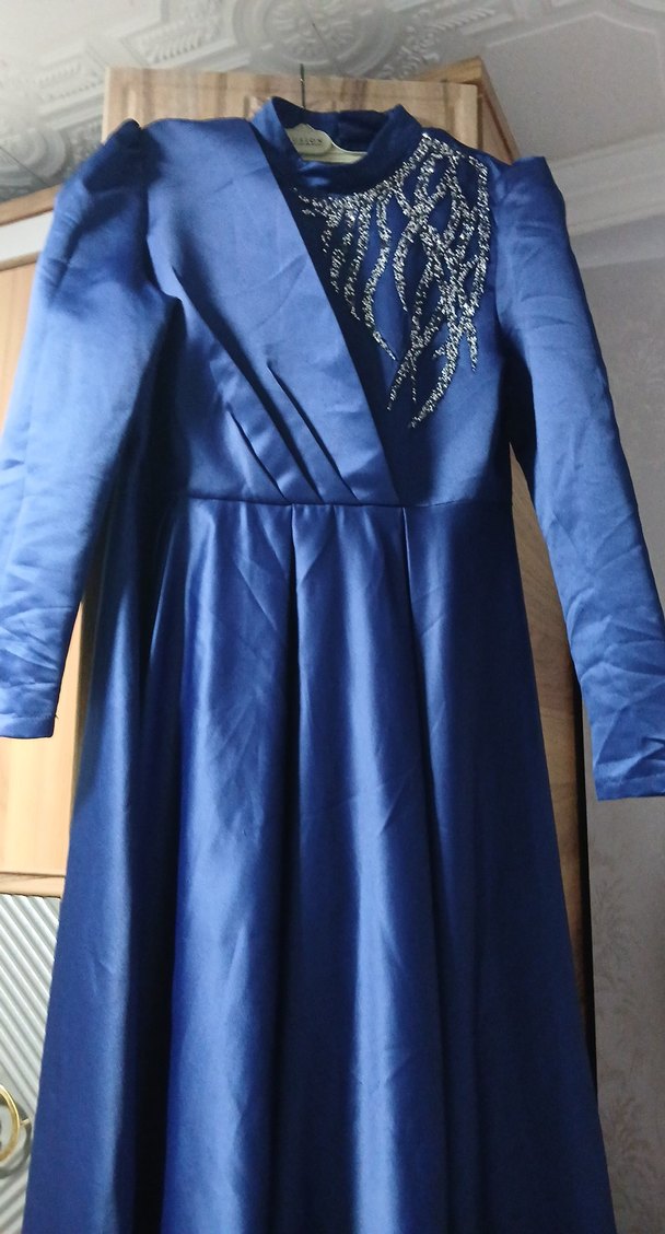 Mavi Uzun Kollu İşlemeli Abiye Elbise - Görsel 3