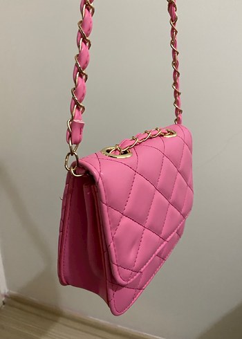 Zincir Detaylı Pembe Kadın Deri Çanta - Görsel 3