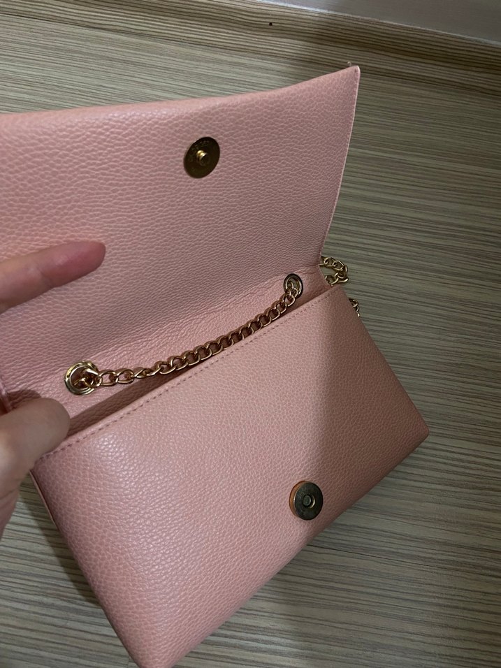 Zincir Detaylı Pembe Deri Kadın Çanta - Görsel 3