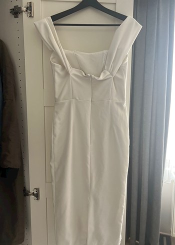 Beyaz Midi Straplez Elbisesi - Görsel 2