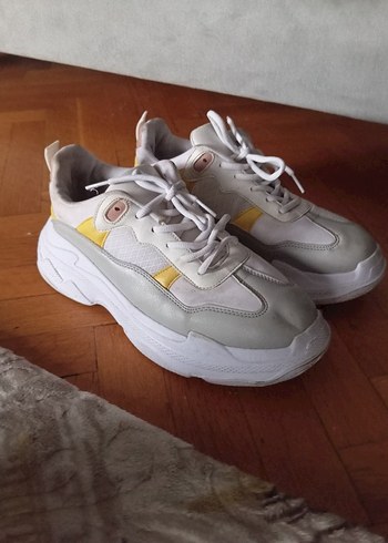 Beyaz Bağcıklı Kadın Spor Ayakkabı - Görsel 2