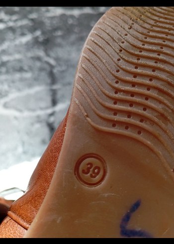 Kahverengi Tokalı Dolgu Topuk Kadın Bot - Görsel 3