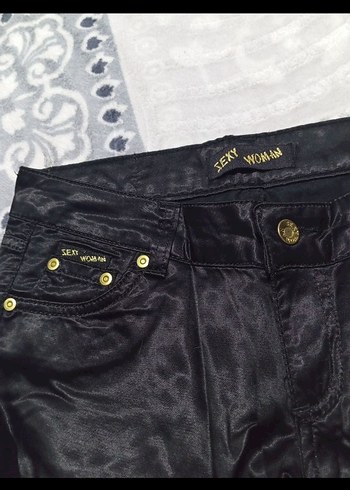 Düğmeli Siyah Bağlama Desenli Kadın Jean - Görsel 3