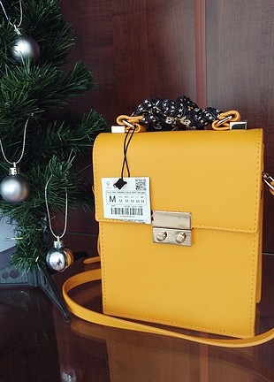#zara #askılıçanta #çaprazçanta #hardal #sarı