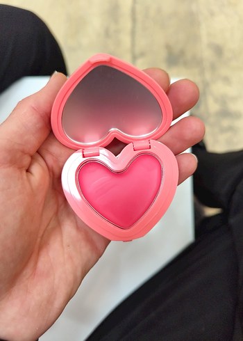 SHEGLAM Kalp Şekilli Pembe Allık - Görsel 3