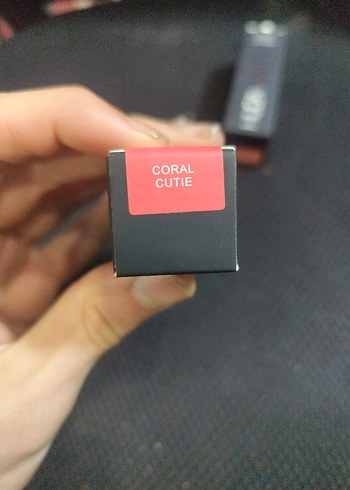 HUDABEAUTY Pembe Pastel Allık Stick - Görsel 4