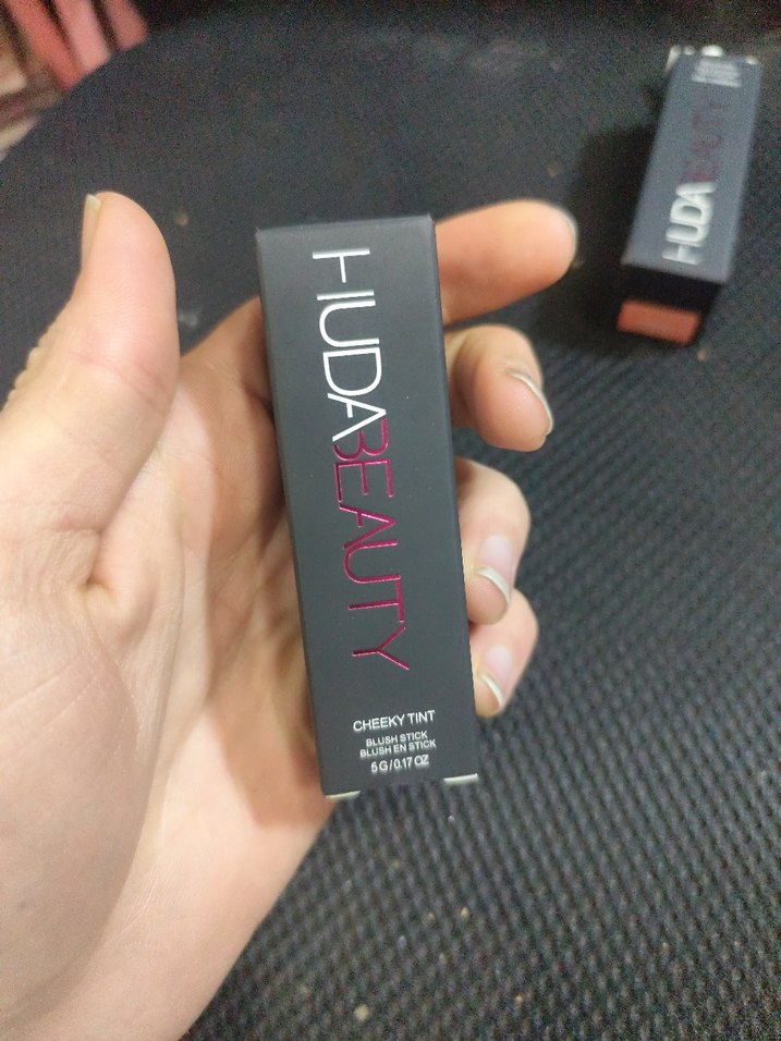 HUDABEAUTY Pembe Pastel Allık Stick - Görsel 3