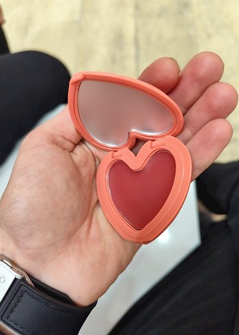 SHEGLAM Kalp Şeklinde Pembe Allık - Görsel 4