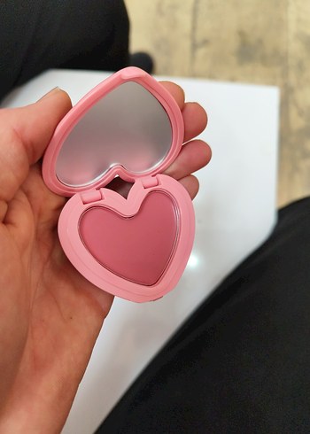 SHEGLAM Kalp Şekilli Pembe Allık - Görsel 3