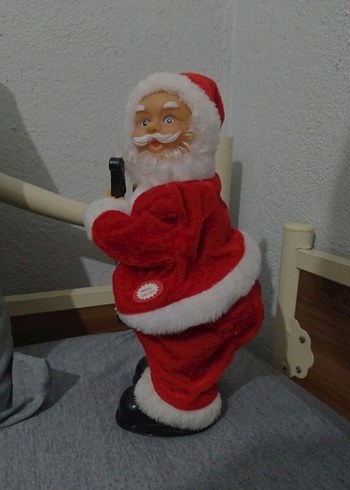 Kırmızı Noel Baba Figürü Gitarlı - Görsel 2