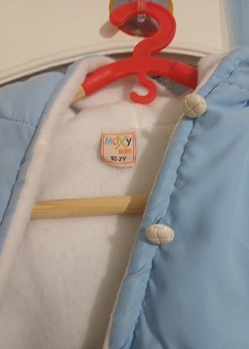 Kapüşonlu Nakışlı Mavi Erkek Çocuk Mont - Görsel 4