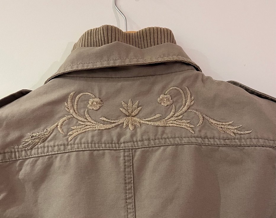 Bayan mevsimlik işlemeli ceket - Görsel 3