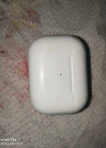 Beyaz Kablosuz Kulaklık ve Şarj Kutusu - Görsel 5